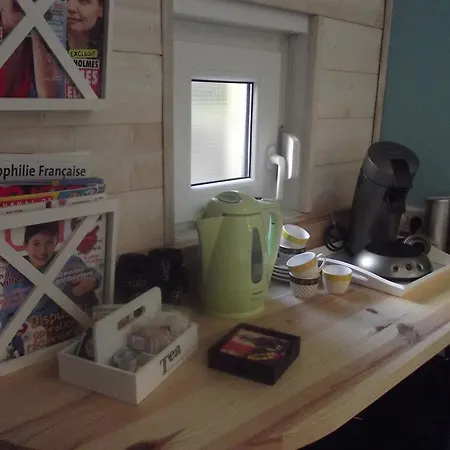 Chambres D'hotes La Canadienne Bed & Breakfast