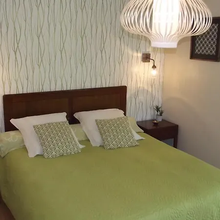 Chambres D'hotes La Canadienne 3*