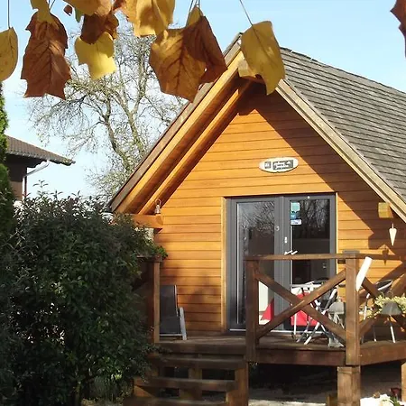Chambres D'hotes La Canadienne Bed & Breakfast