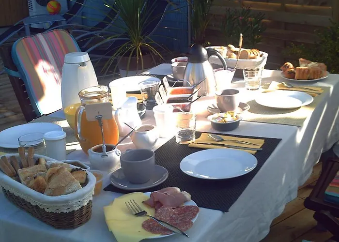 Chambres D'hotes La Canadienne 3*