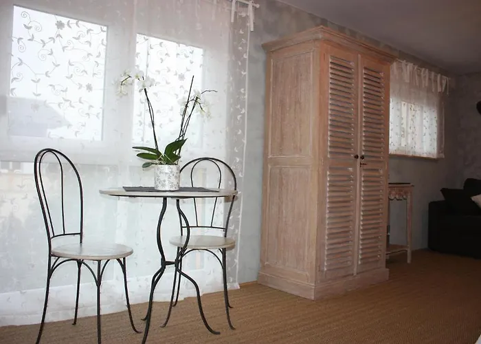 Nocleg ze śniadaniem Chambres D'hotes La Canadienne 3*