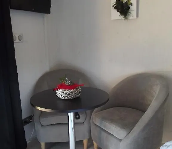 Nocleg ze śniadaniem Chambres D'hotes La Canadienne